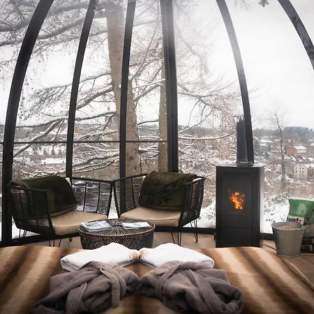La St Hubsphair Luxury tent